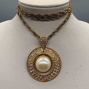 Elegant Gold Colored and Pearl Pendant Necklace